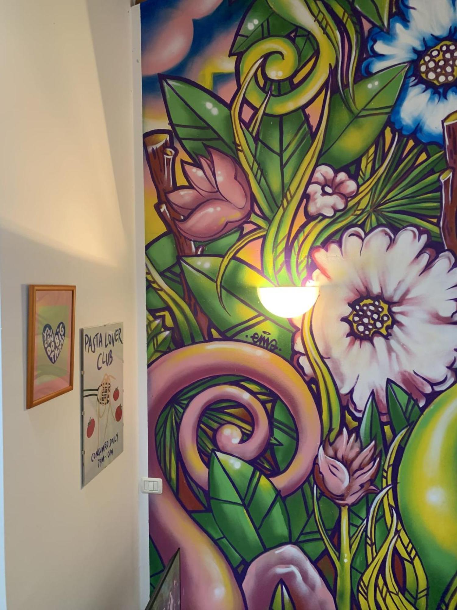 Pati Bilocale - Graffiti'S Apartment Bergamo Luaran gambar