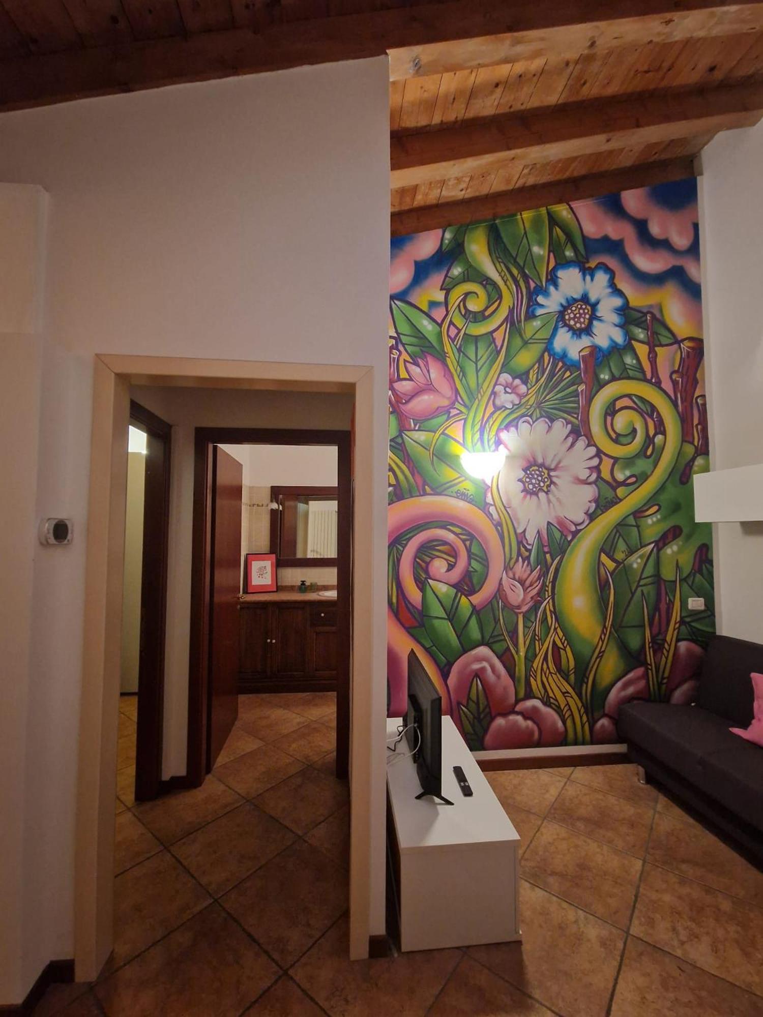 Pati Bilocale - Graffiti'S Apartment Bergamo Luaran gambar