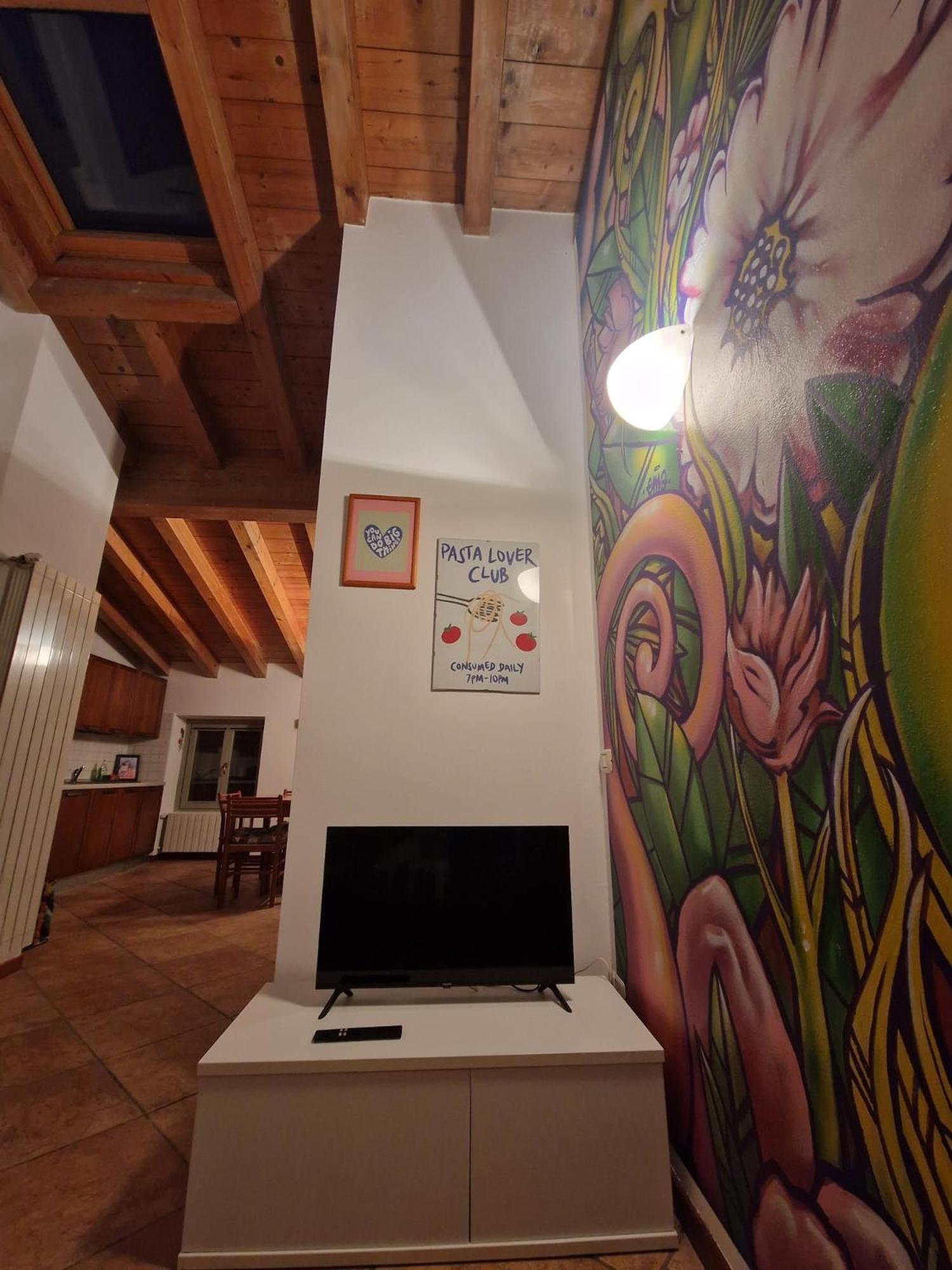 Pati Bilocale - Graffiti'S Apartment Bergamo Luaran gambar
